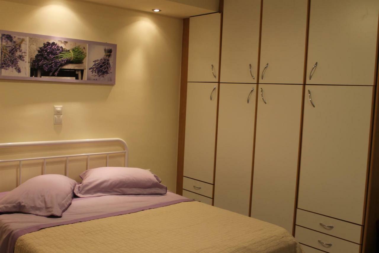 Cozy Studio Apartment In Pireus מראה חיצוני תמונה