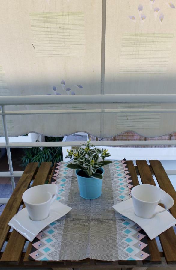 Cozy Studio Apartment In Pireus מראה חיצוני תמונה