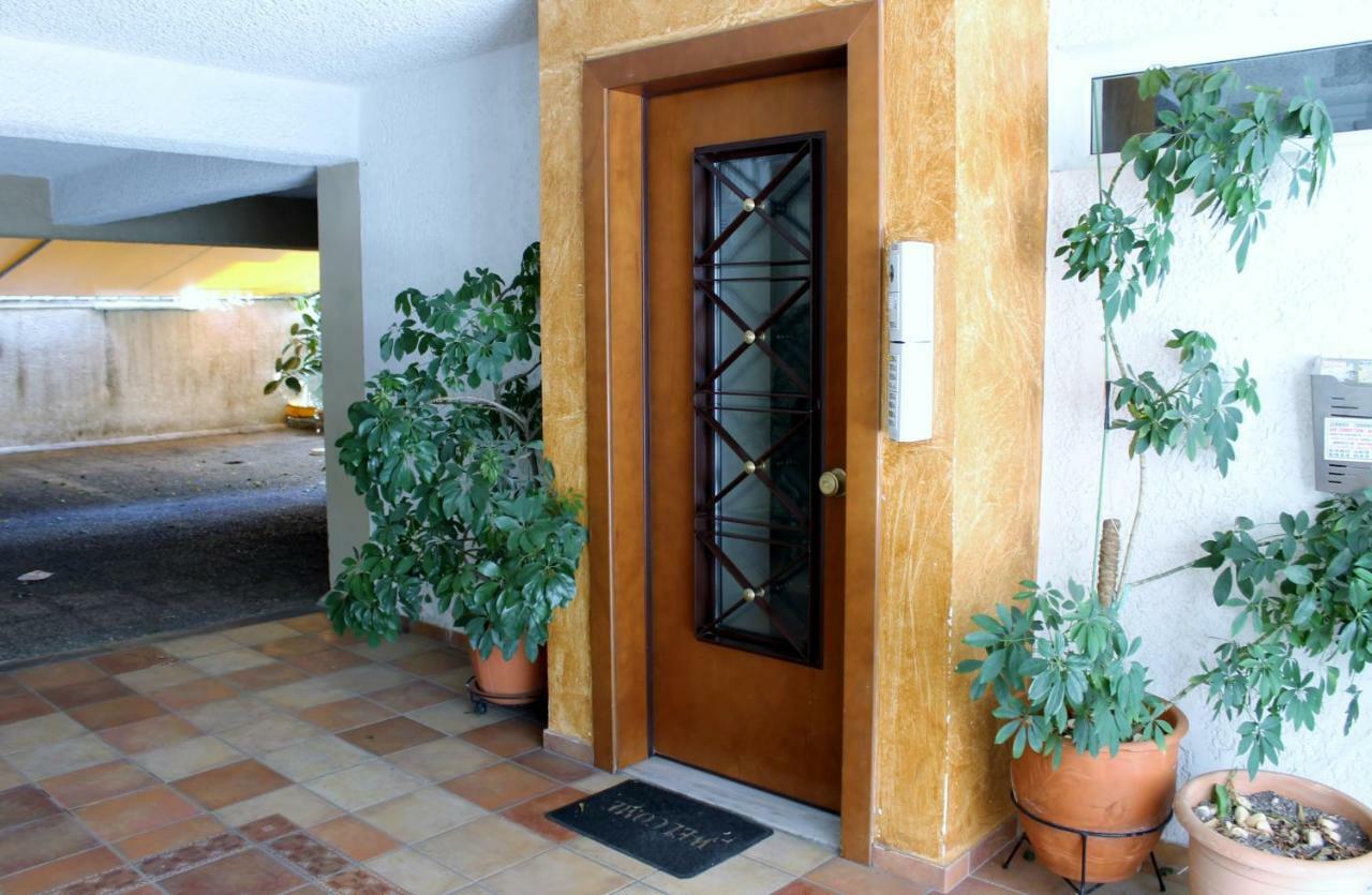 Cozy Studio Apartment In Pireus מראה חיצוני תמונה