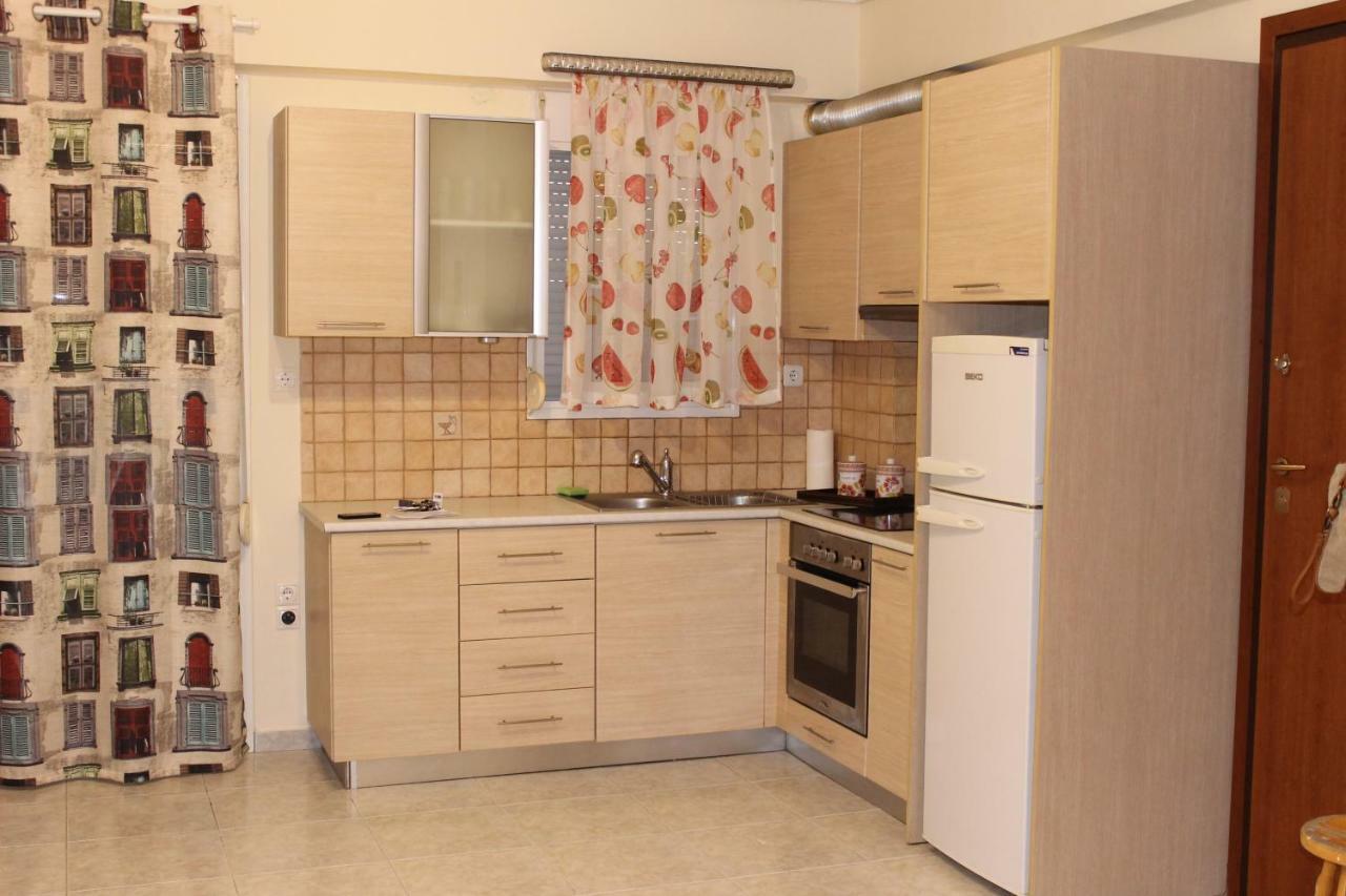 Cozy Studio Apartment In Pireus מראה חיצוני תמונה