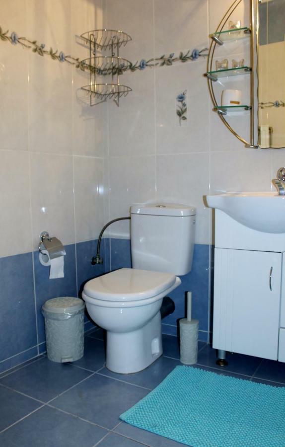 Cozy Studio Apartment In Pireus מראה חיצוני תמונה