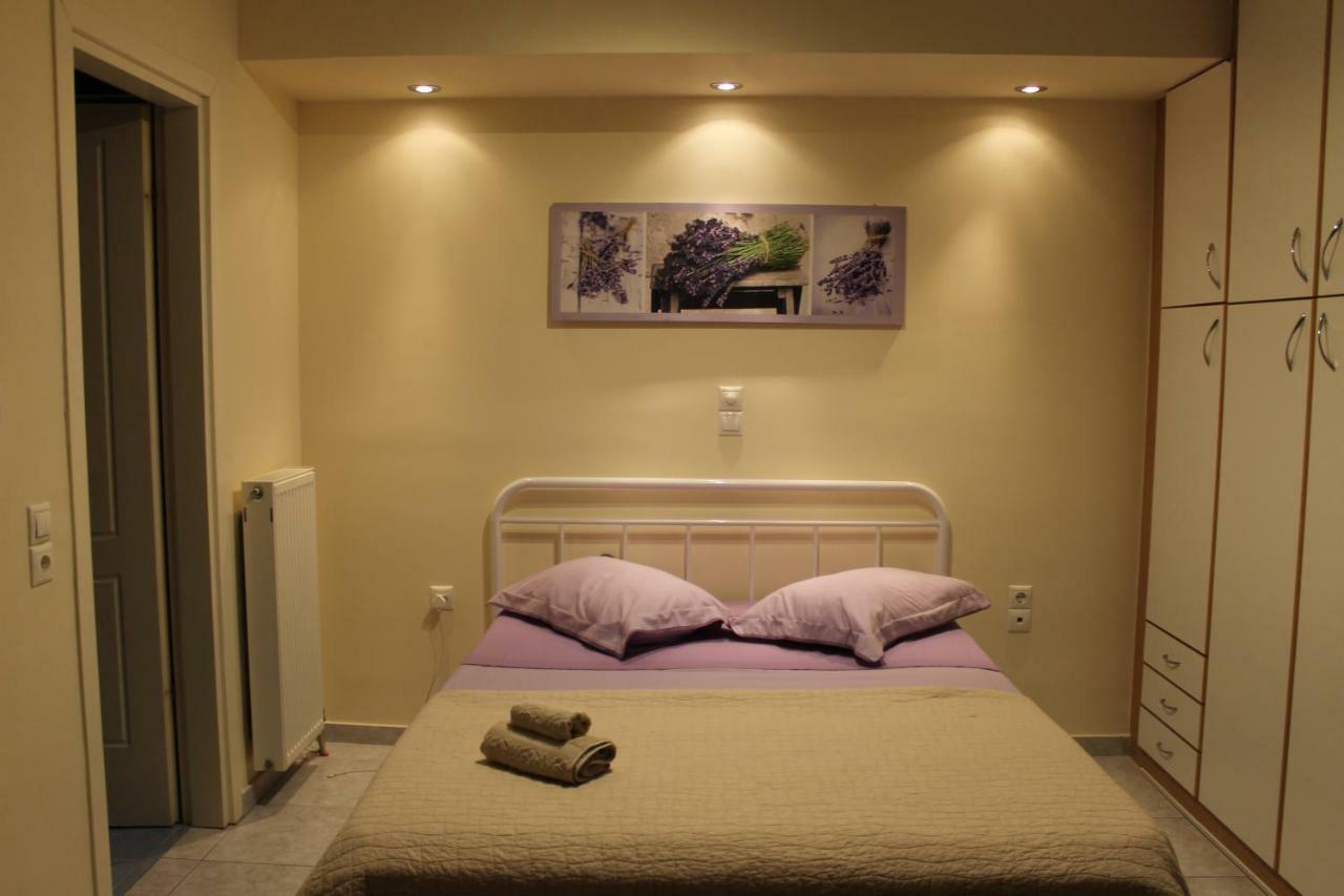 Cozy Studio Apartment In Pireus מראה חיצוני תמונה