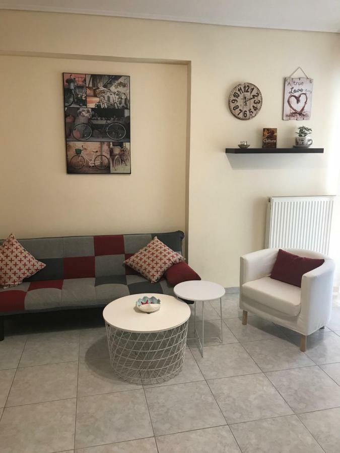 Cozy Studio Apartment In Pireus מראה חיצוני תמונה
