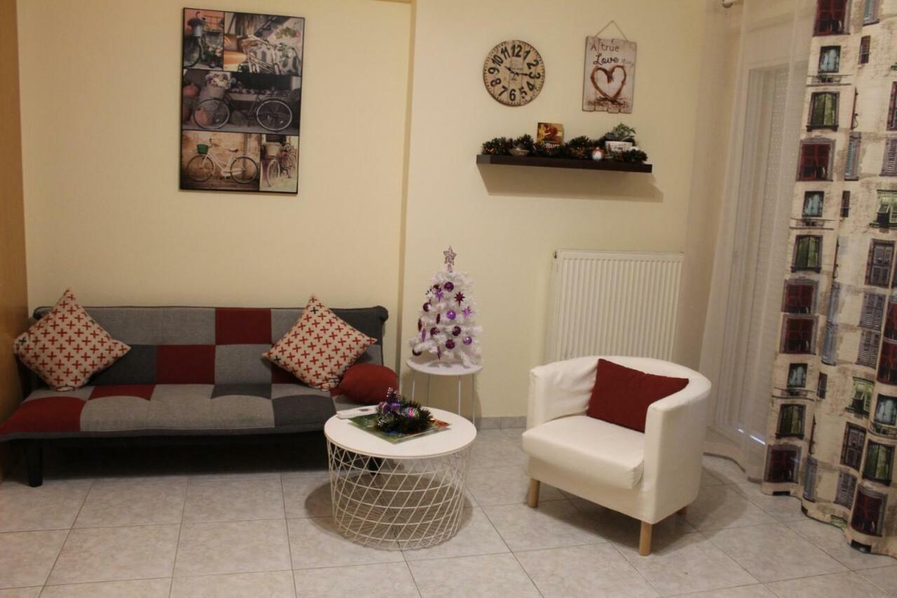 Cozy Studio Apartment In Pireus מראה חיצוני תמונה
